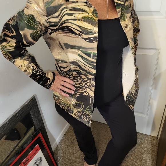 Life Style Sparkly Jacket - Picture 3 of 8